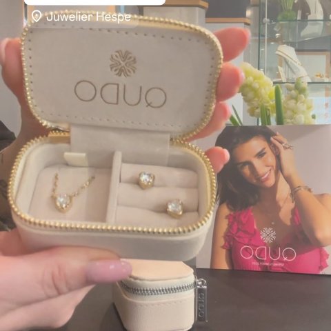 Geschenke Set in Herzform von Qudo ? @qudo.official @juwelier_hespe #geschenk #reiseset #herz #schmuck #dangast #varel ...