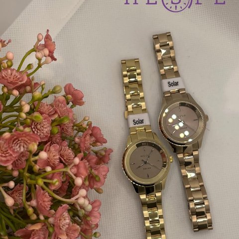 ☀️ Nachhaltig. Stilvoll. Zeitlos. ⌚ Die Solaruhren von Adora vereinen modernes Design mit umweltfreundlicher Technologie...
