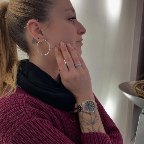 ⌚ Zeitlos. Elegant. Zuverlässig. Diese Citizen Eco-Drive vereint klassisches Design mit moderner Technologie. Das zweifa...