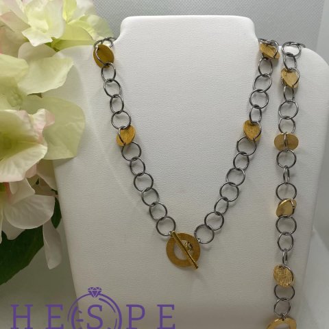 Zeitlose Eleganz in Edelstahl ✨ Diese Kette lässt sich flexibel tragen – auch verlängerbar mit dem passenden Armband. Ab...