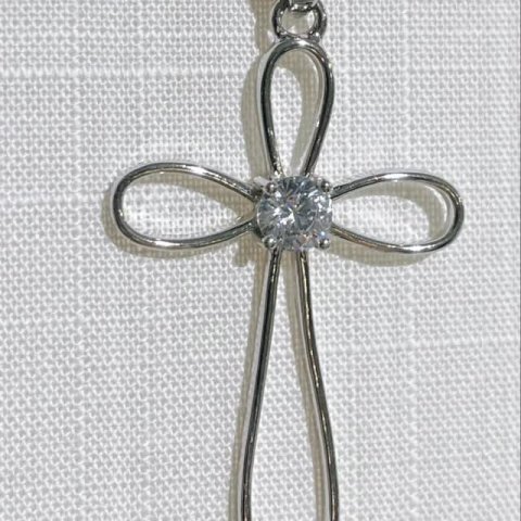 Manchmal sind es die kleinen Dinge mit der größten Bedeutung ✨ Kreuzketten für Konfirmation & Kommunion 