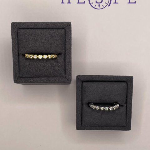 Für die Momente, die bleiben ✨ Memoire-Ringe erzählen deine ganz persönliche Geschichte – Stein für Stein. Ob in kühlem ...