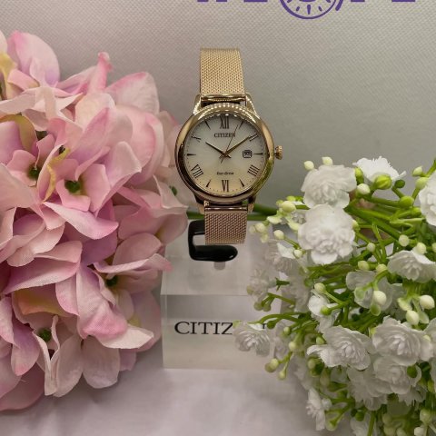 ✨ Zeitlose Eleganz trifft auf moderne Technologie ✨ Diese stilvolle Uhr von Citizen überzeugt nicht nur mit ihrem edlen ...