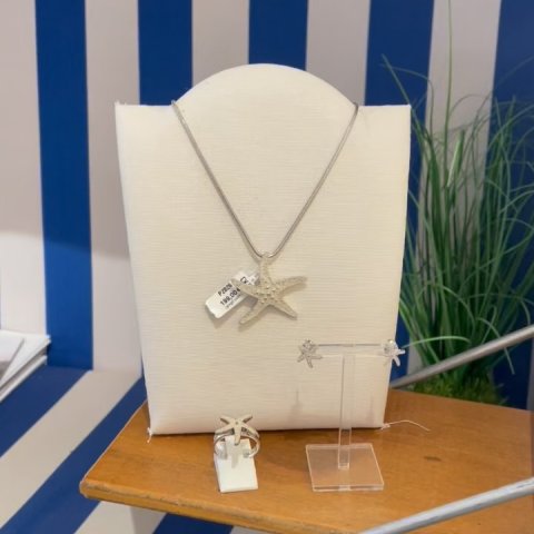 ⭐ Maritime Eleganz zum Verlieben ⭐ Dieses wunderschöne Schmuckset von DUR bringt das Gefühl von Meer, Strand und Sommer ...